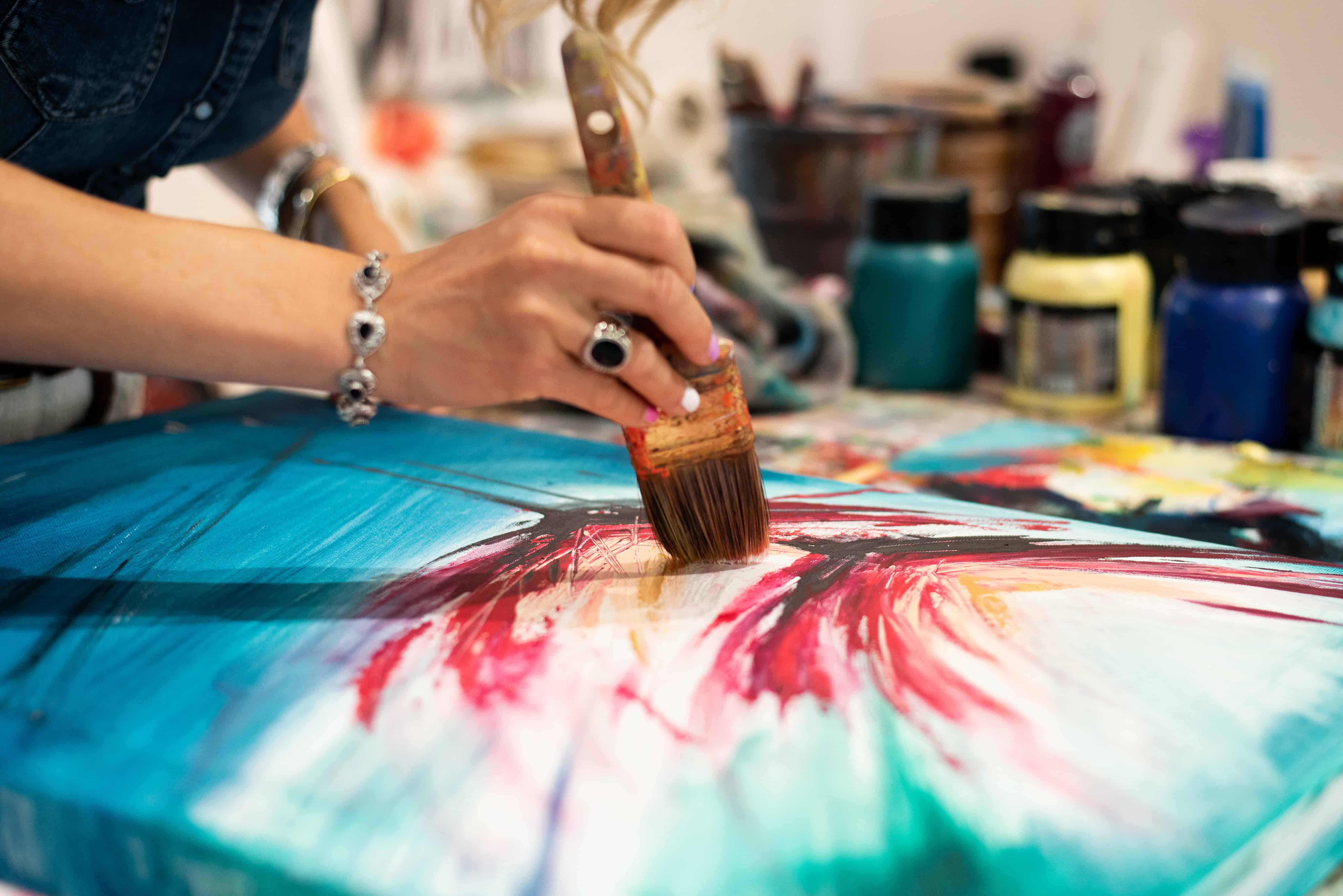 Un quadro su misura come regalo: l’arte che emoziona per sempre